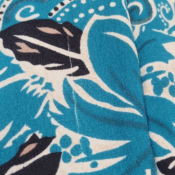 Douglass Women's Short Sleeves Silk Multicolor Top Blouse Size S - Picture 7 of 9